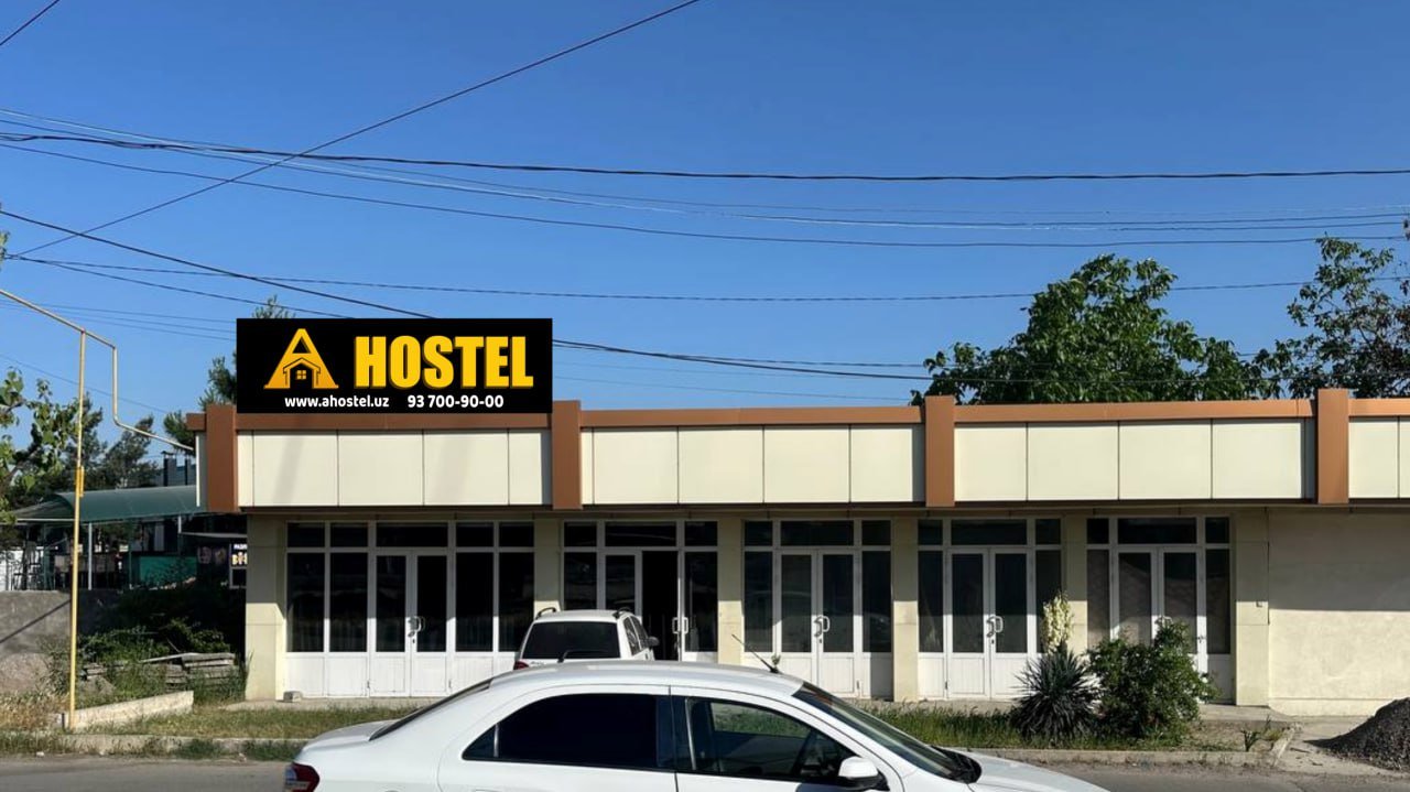 Ahostel metro Tolariq