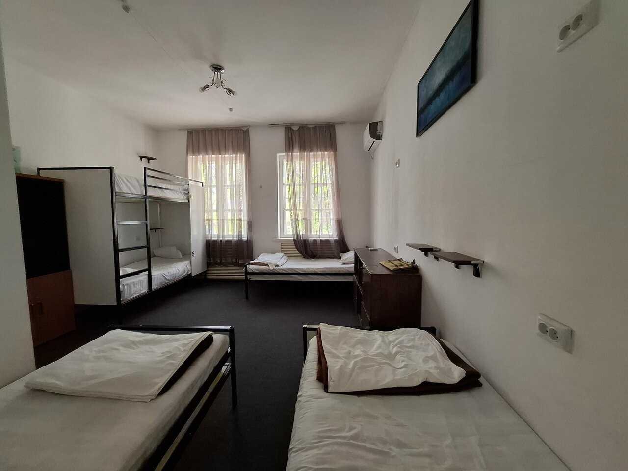 6 kishilik xona rasmi
